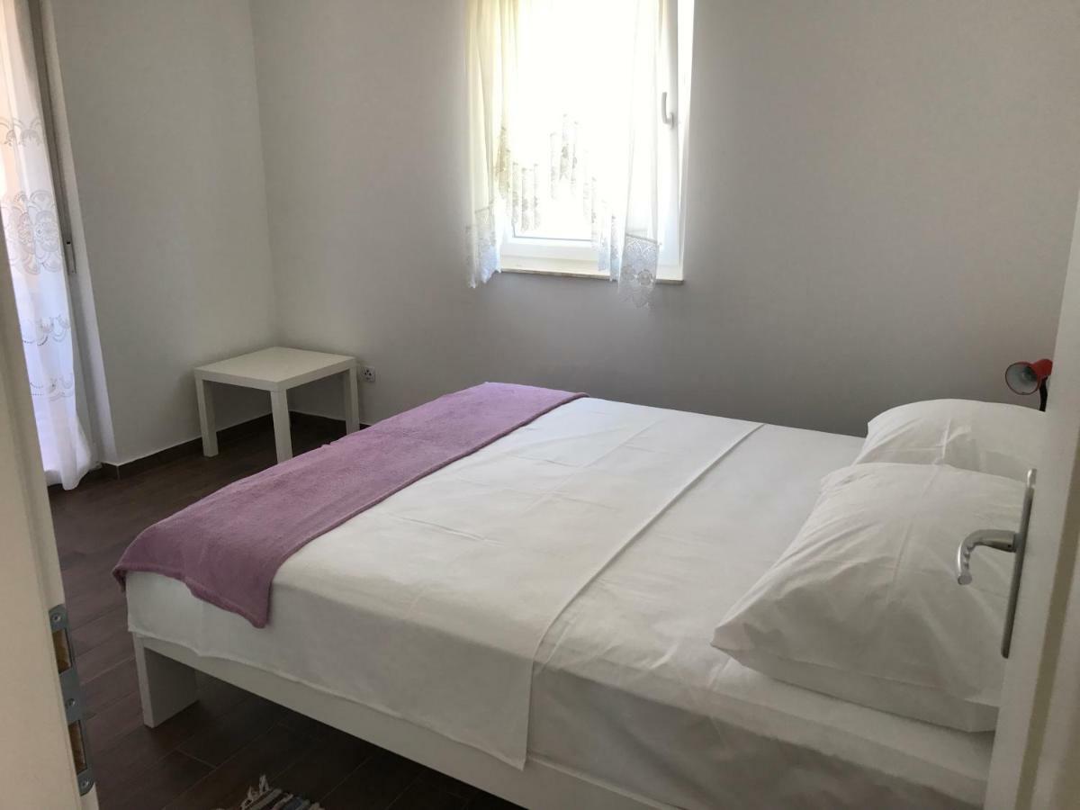 Apartments Kuk Šilo Kültér fotó