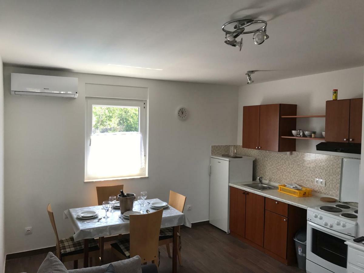 Apartments Kuk Šilo Kültér fotó